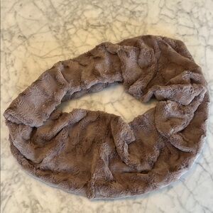 Luxurious Faux Fur Infinity Scarf